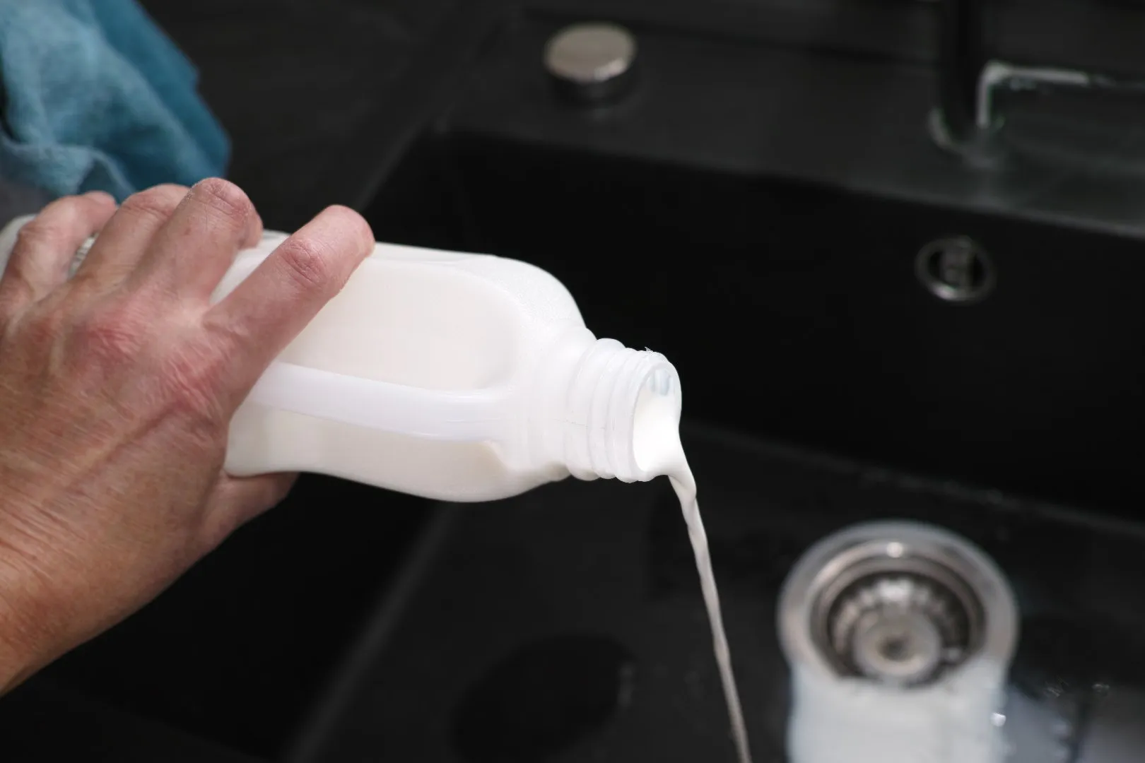 Do I need to rinse my recyclables?  